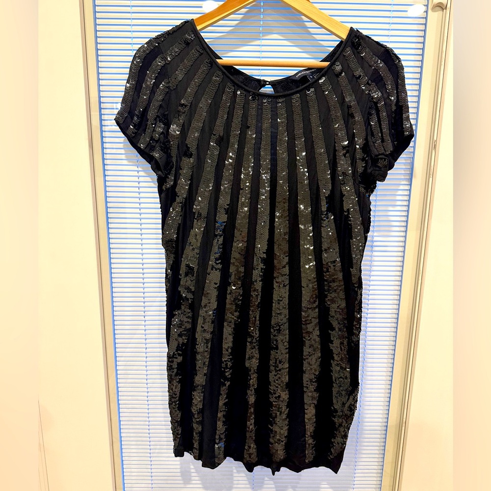 French Connection sequin mini dress 🖤